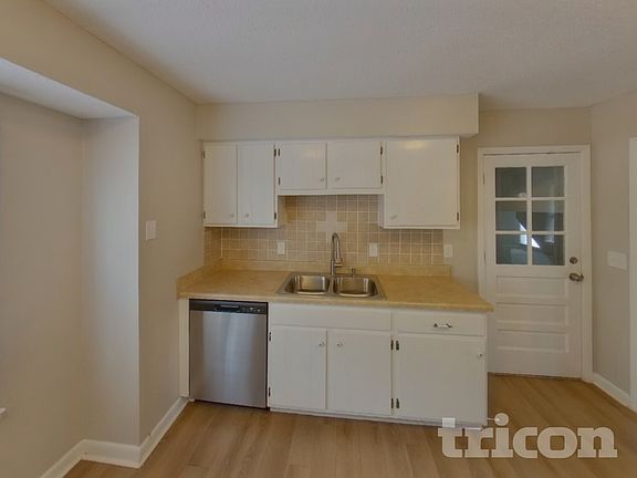 4th image of 1706 Deerrun Rd