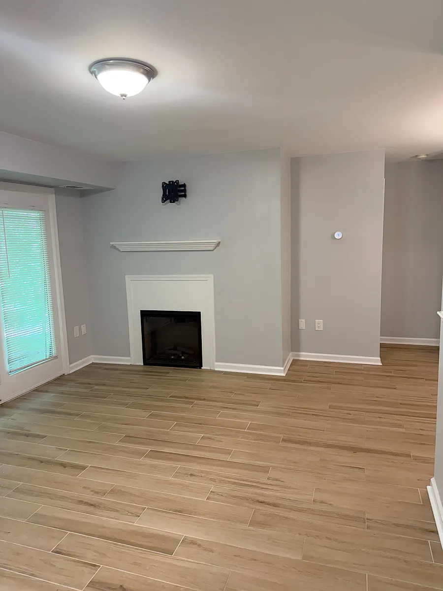 Building Photo - 5708 Shadwell Ct #99