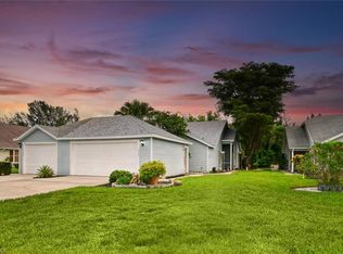 1335 Monarch Cir, Naples, FL 34116