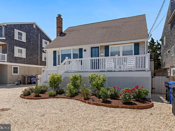 424 Iroquois Ave, Beach Haven, NJ 08008
