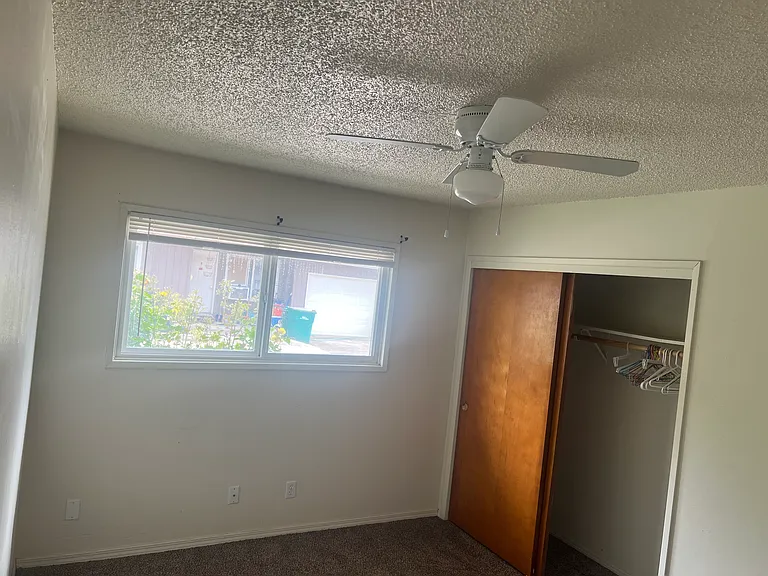 504 E 9th St #10 — Photo 7