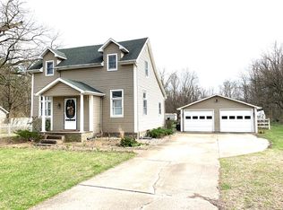 1002 E Lake St, Knox, IN 46534