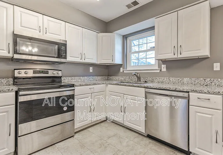 6044 Sirenia Pl — Photo 14