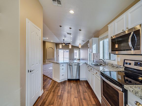 2nd image of 3920 W Quail Ave
