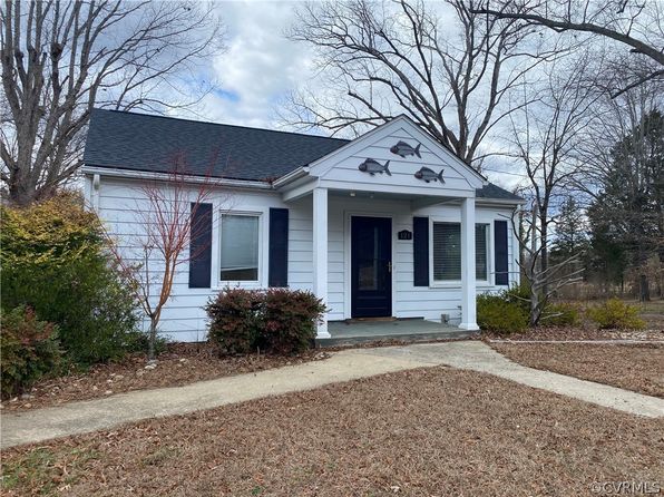 Clarksville Va Realty