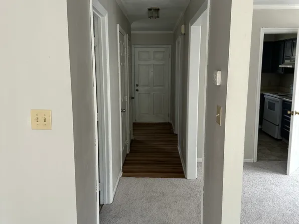 8041 Perry Creek Rd, Raleigh, NC 27616