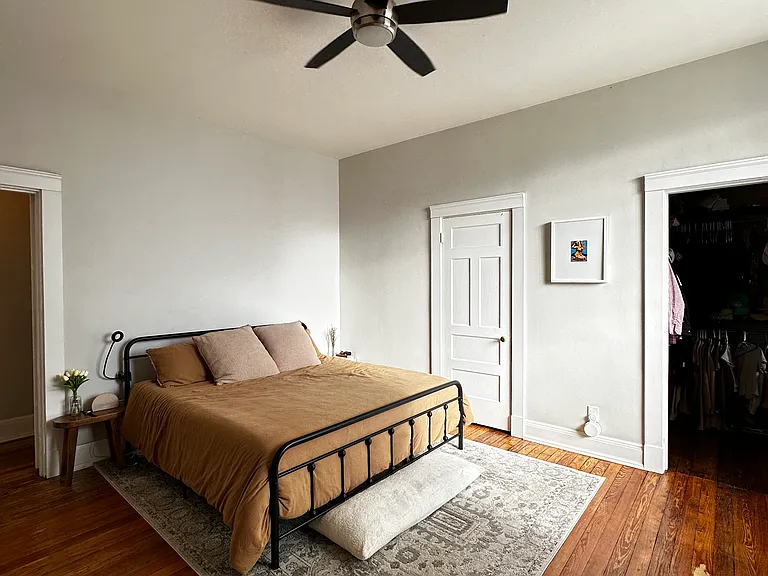 1104 Russell St #1 — Photo 12