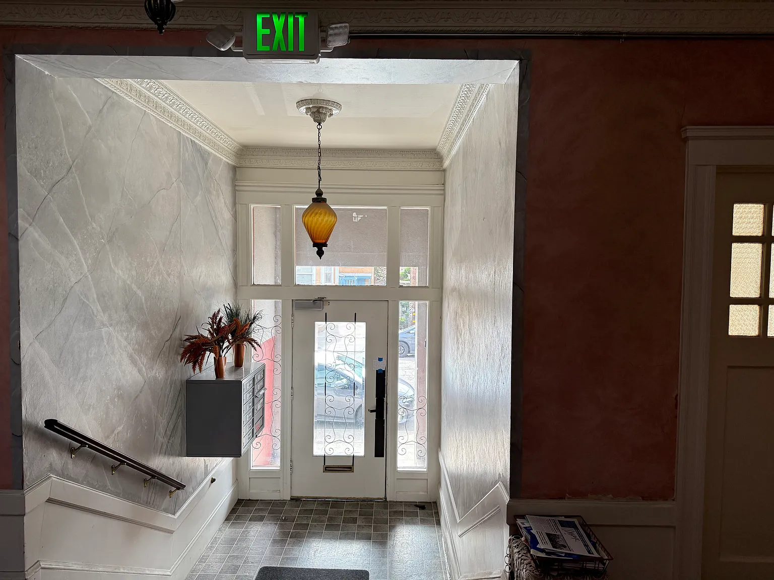 1 bed, 730 sqft, $1,900 — Photo 3