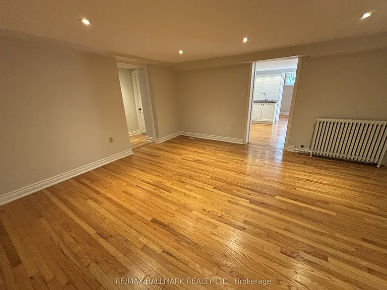 306A Clendenan Ave #A — Photo 8
