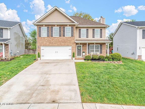 2nd image of 6951 Holliday Park Ln