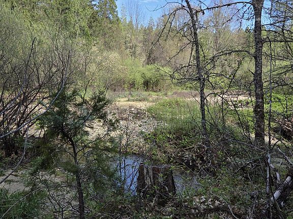 3rd image of 3760 Pleasant Creek Rd