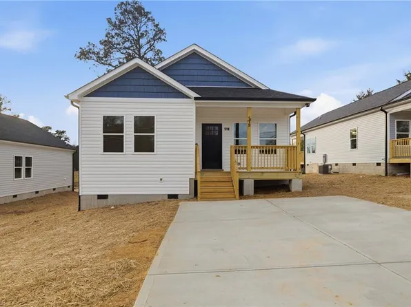 518 N Beaumont Ave, Burlington, NC 27217