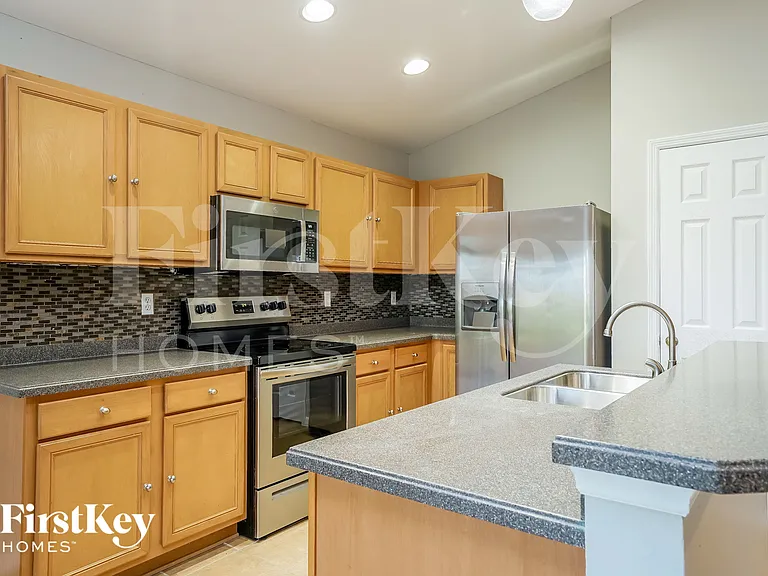 25904 Prada Dr — Photo 5