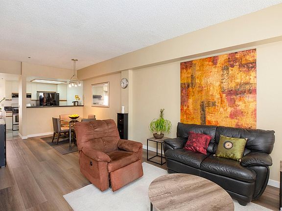 3rd image of 147 W Acacia Ave APT 117