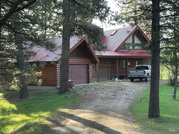 19 Elk Point Rd, Garden Valley, ID 83622