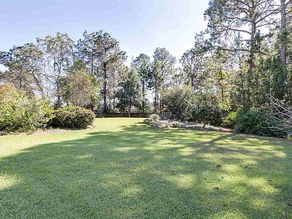 3rd image of 2673 Hidden Creek Dr