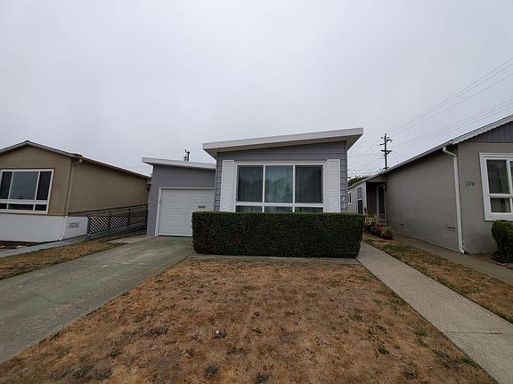 3rd image of 120 Huntington Dr