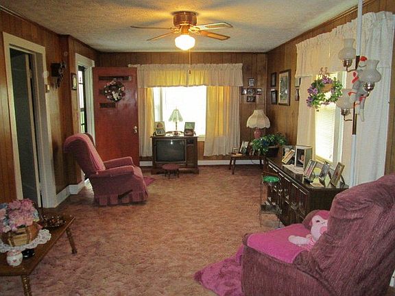 3rd image of 186 Cannonball Ln