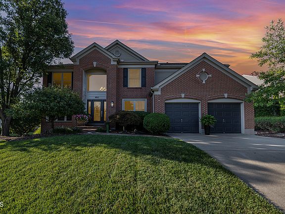 3rd image of 860 Crossings Dr