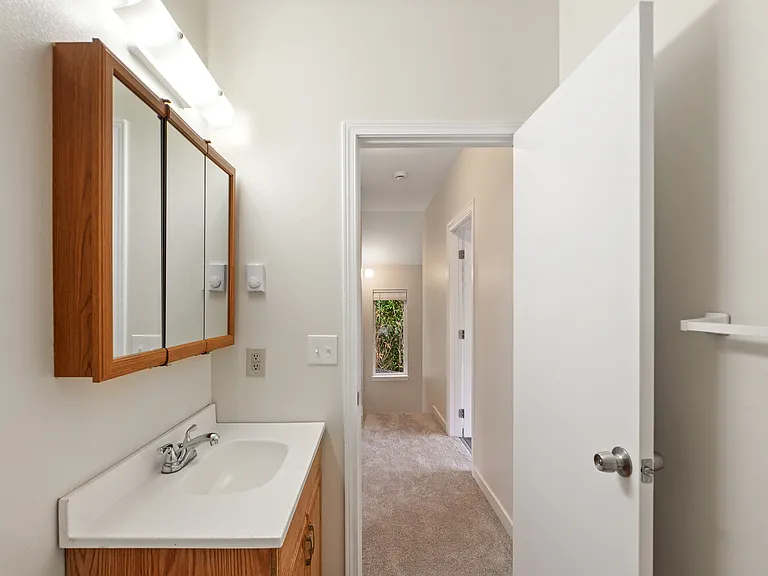 6218 S Warner St — Photo 21