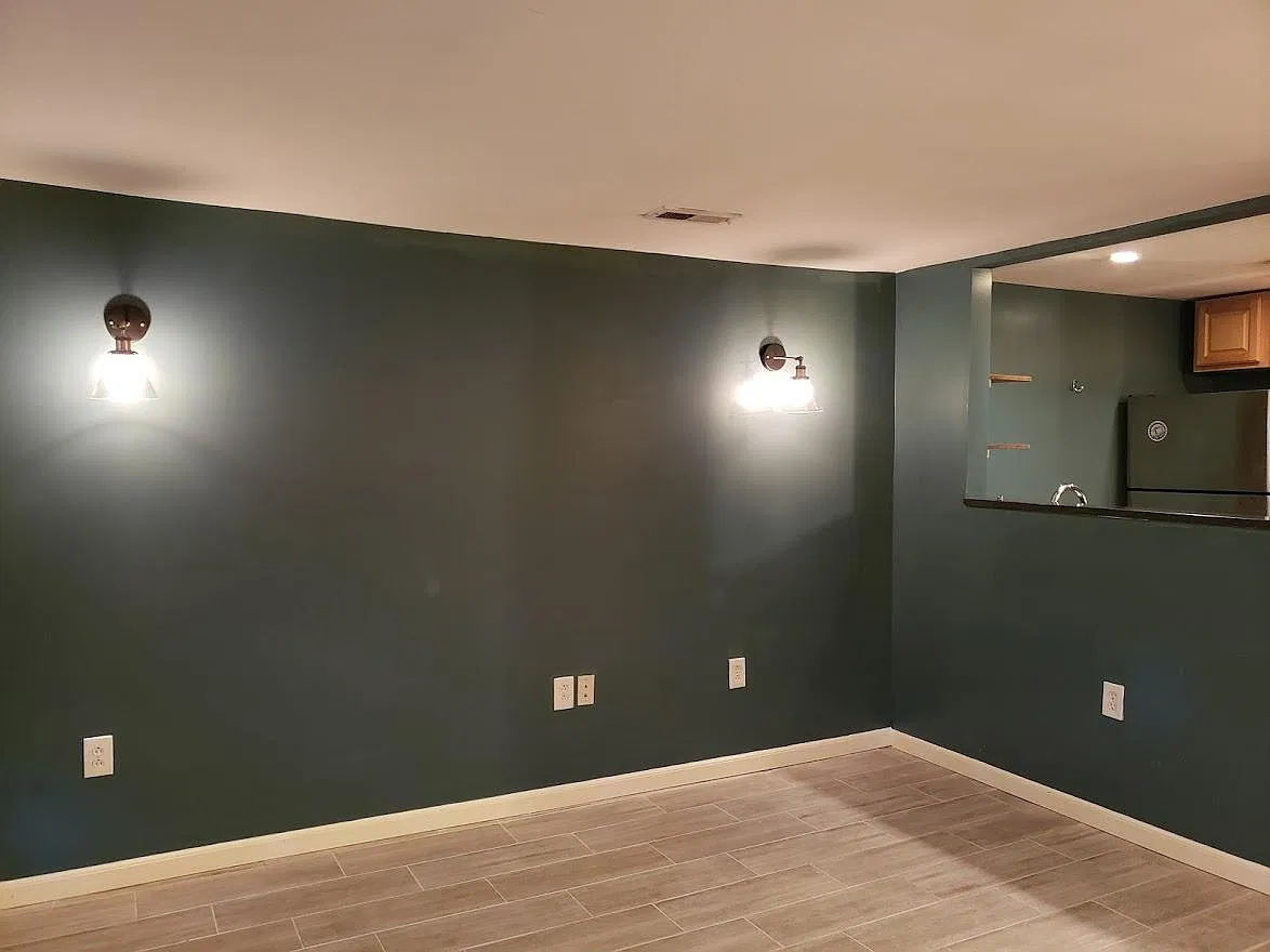 1 bed, 742 sqft, $1,950 — Photo 3