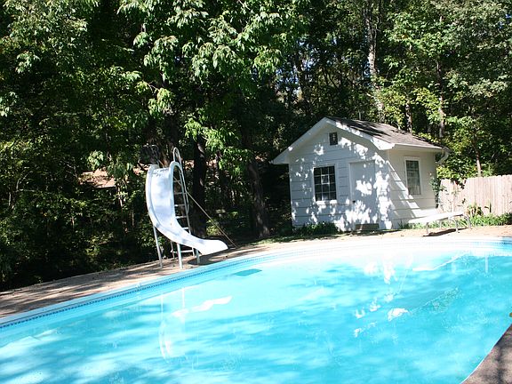 upper level back yard pool