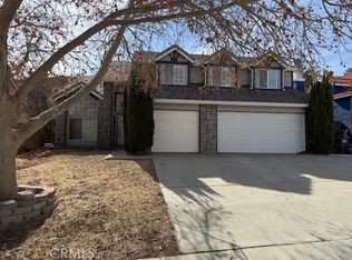 39451 Beacon Ln, Palmdale, CA 93551