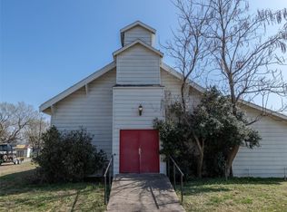 211 3rd St, Porum, OK 74455