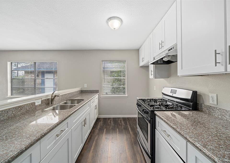 1st image of 8607 Valley Rock Dr