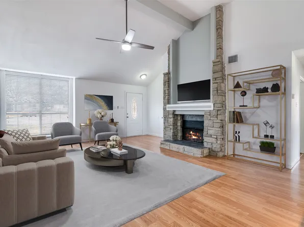 8122 Blackfin Dr, Rowlett, TX 75089