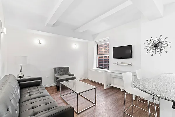 Rented by Compass | media 1