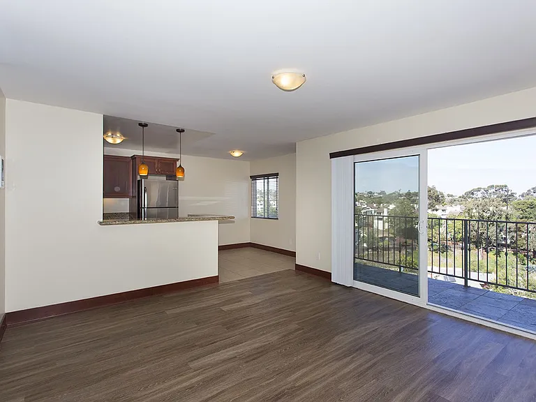 Seaview Terrace — Photo 5
