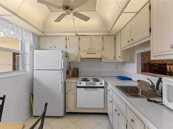 4299 NW 16th St APT 210, Fort Lauderdale, FL 33313