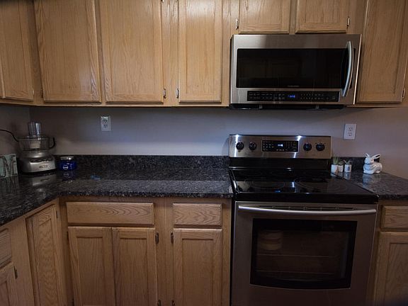4th image of 3115 Harrington Ct