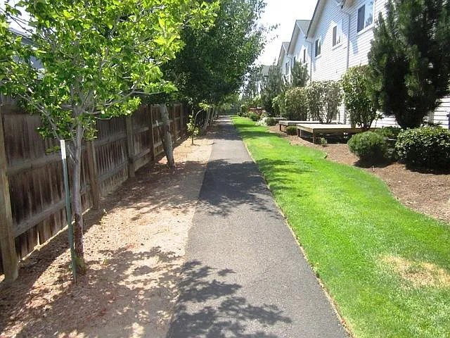 438 NW 19th St #41 — Photo 13