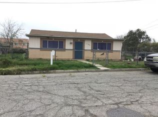 16805 Fairfax St, Fontana, CA 92336