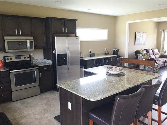 3rd image of 15333 Shakespeare Dr