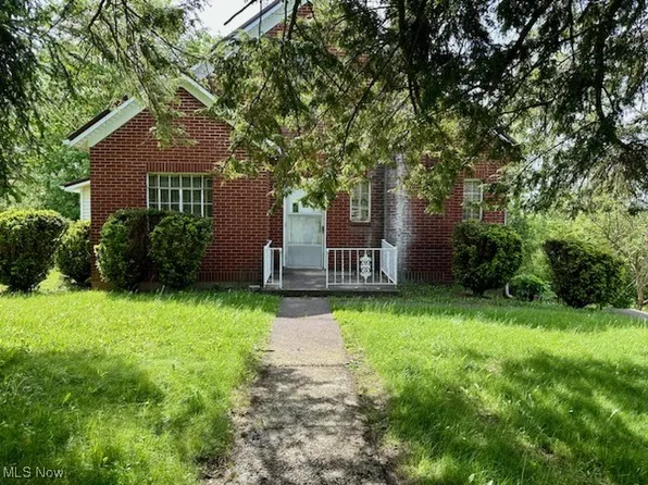 467 S Bridge St, Adena, OH 43901