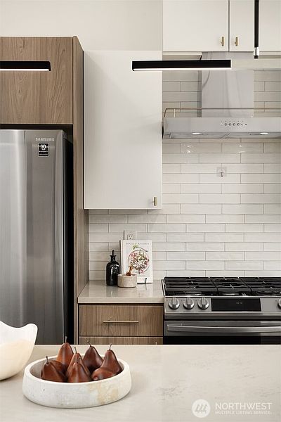 5th image of 1036 NE 72nd Street