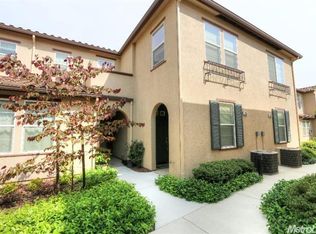 8348 Crystal Walk Cir, Elk Grove, CA 95758