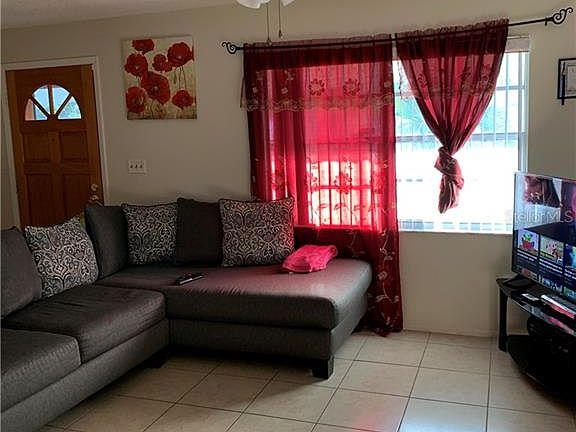 5th image of 2471 Hope Ave