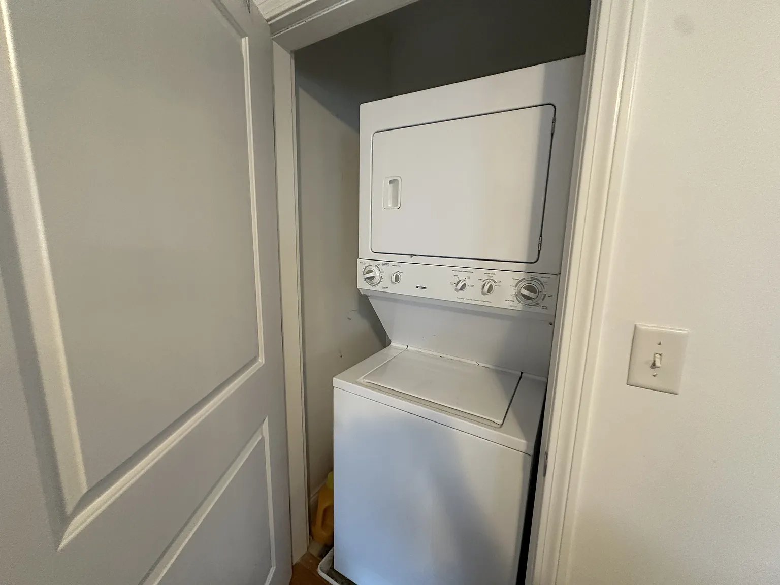 3 bed, 1600 sqft, $4,000 — Photo 4