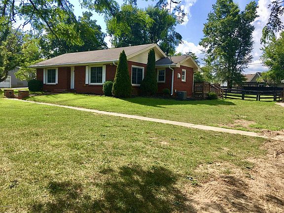 2nd image of 217 Lakeshore Dr