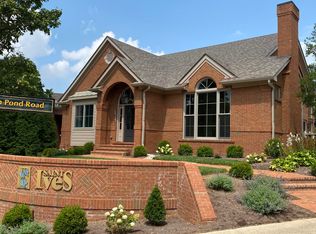 1800 Saint Ives Cir, Lexington, KY 40502