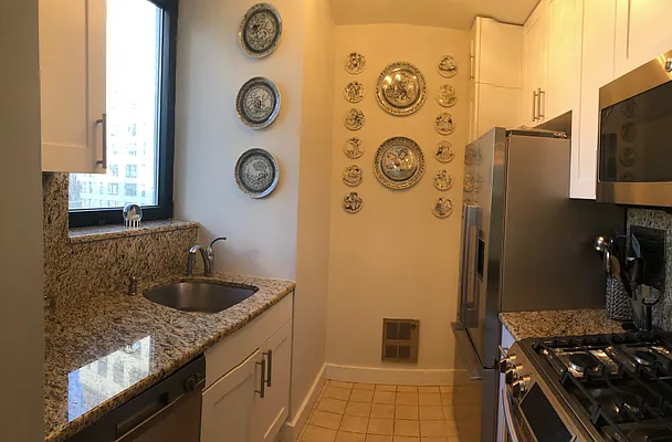 Rented by Corcoran | media 7