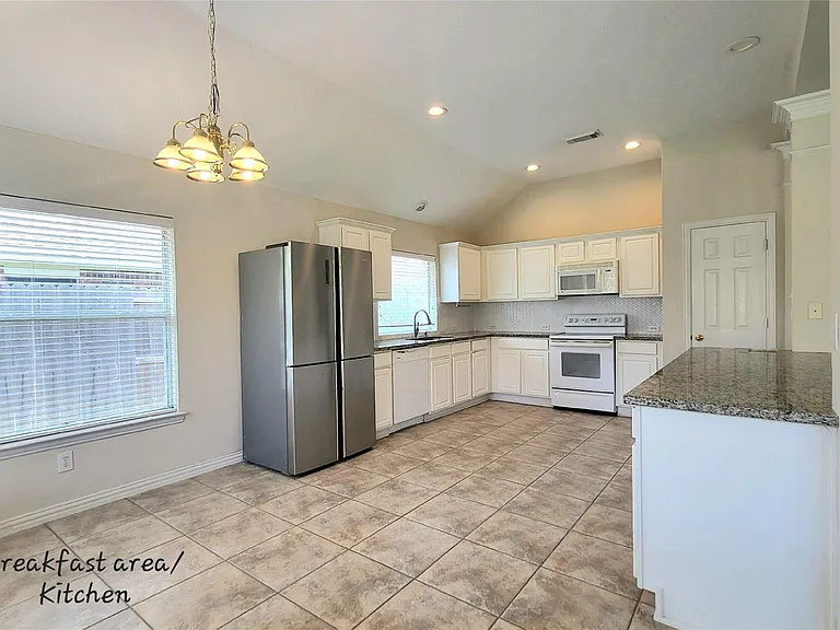 5631 Beaver Pass Ln — Photo 5