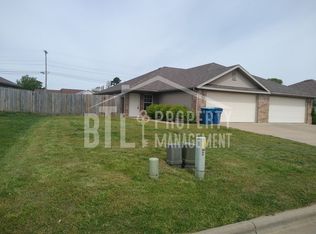 152 Proverbs Ct, Forsyth, MO 65653