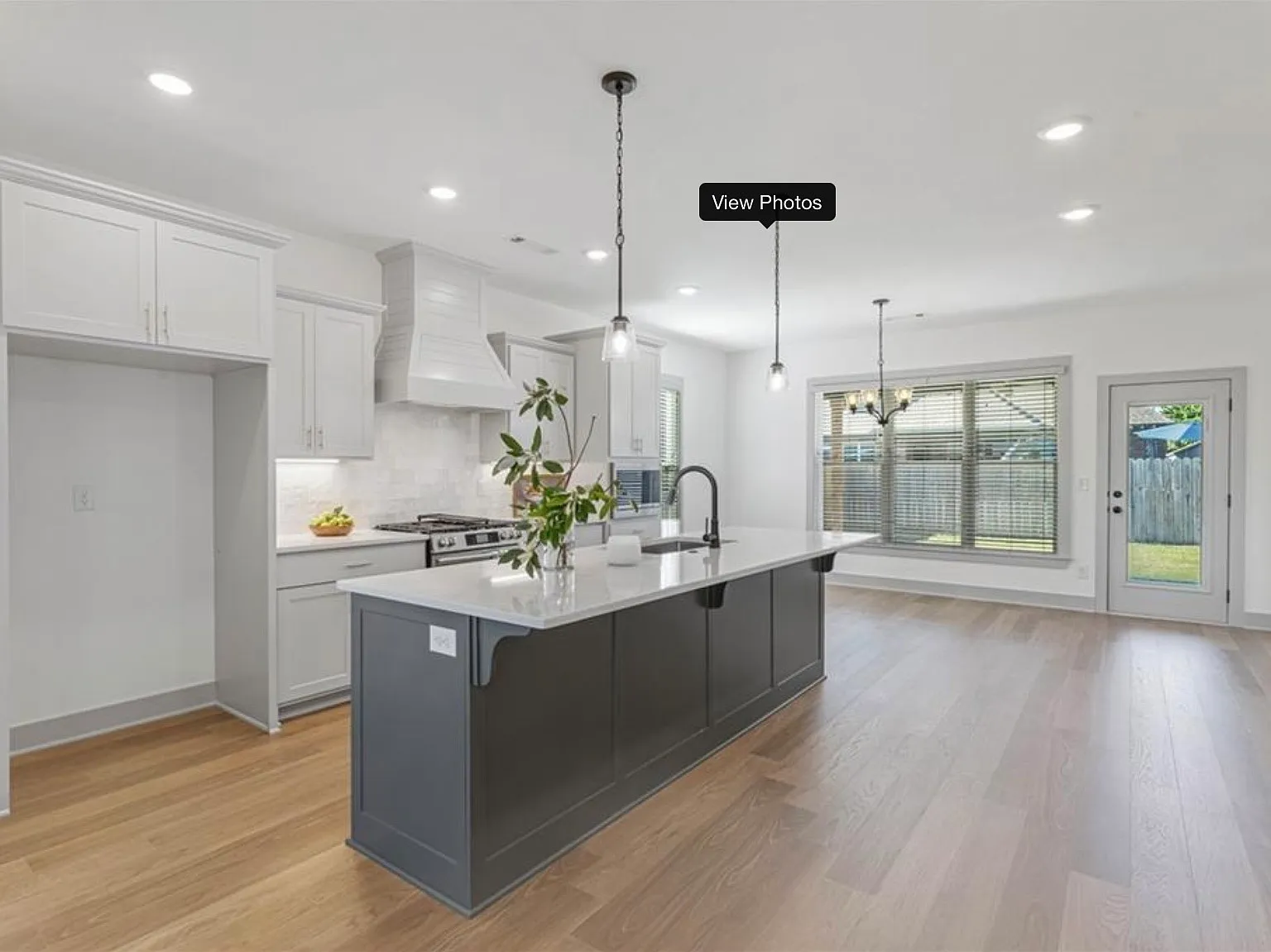 4 bed, 2455 sqft, $3,300 — Photo 3