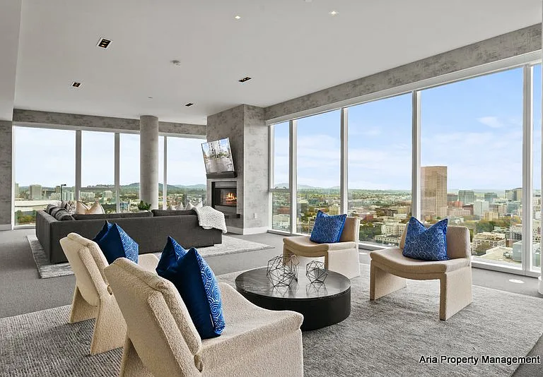 1075 NW Northrup St #2715 — Photo 9