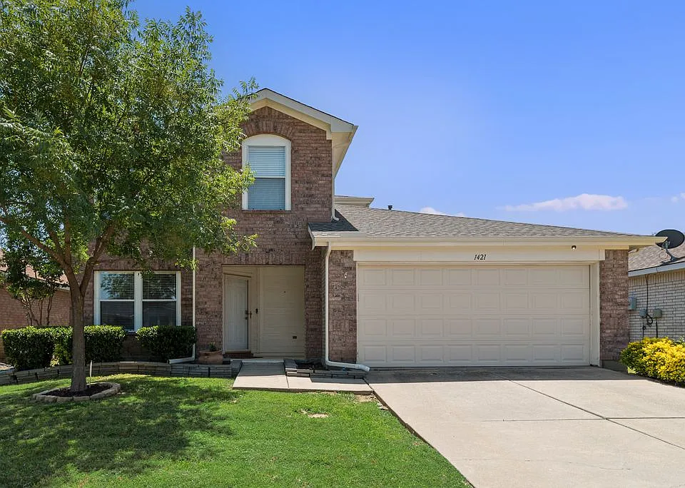 1421 Laurel Hall Ln
